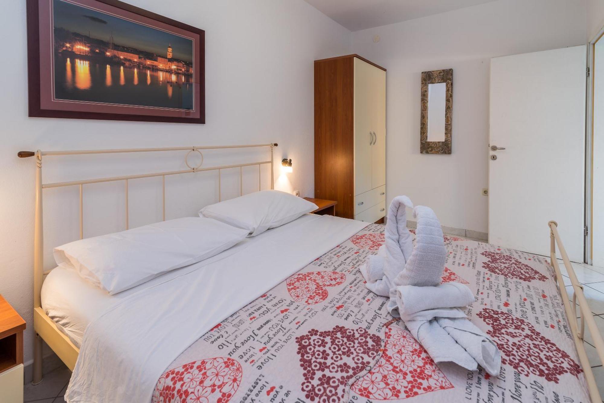 Apartments Irena Krk كرك الغرفة الصورة