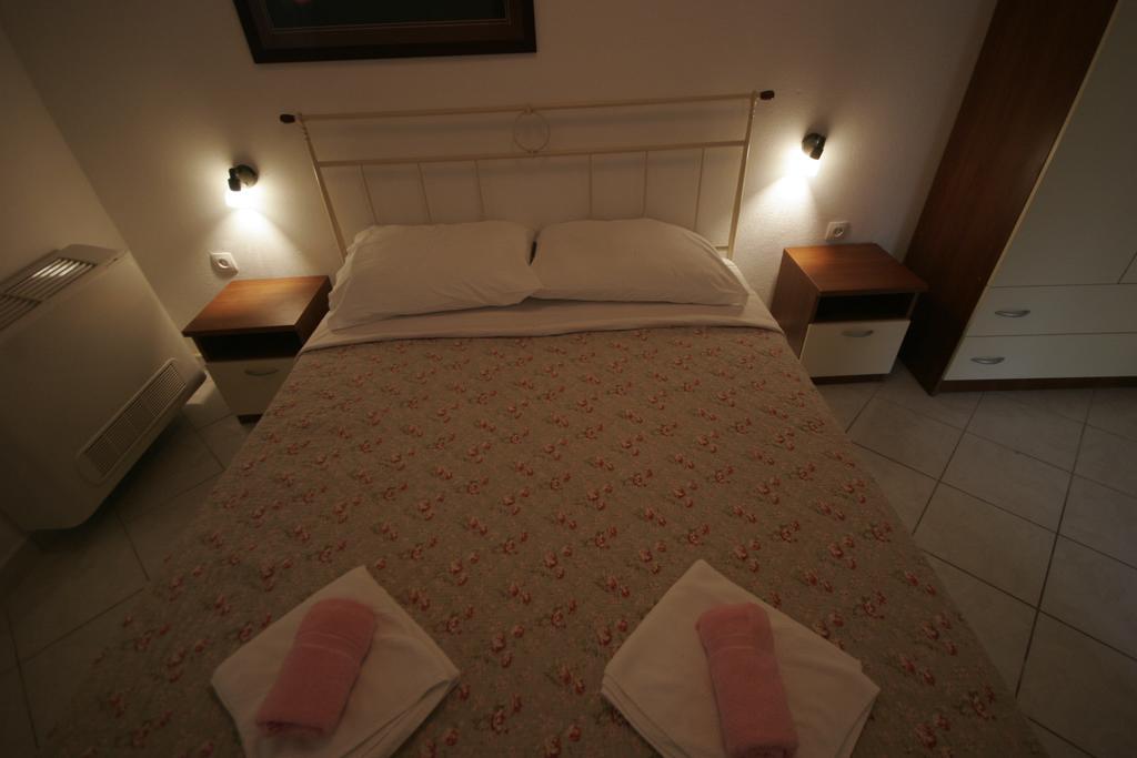 Apartments Irena Krk كرك المظهر الخارجي الصورة